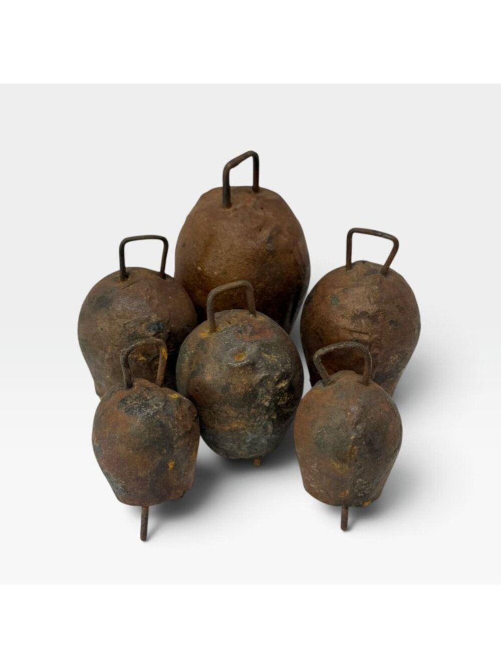 Vintage Rustic Cow Bells Set of 6 Weathered Metal Farmhouse Craft Decor